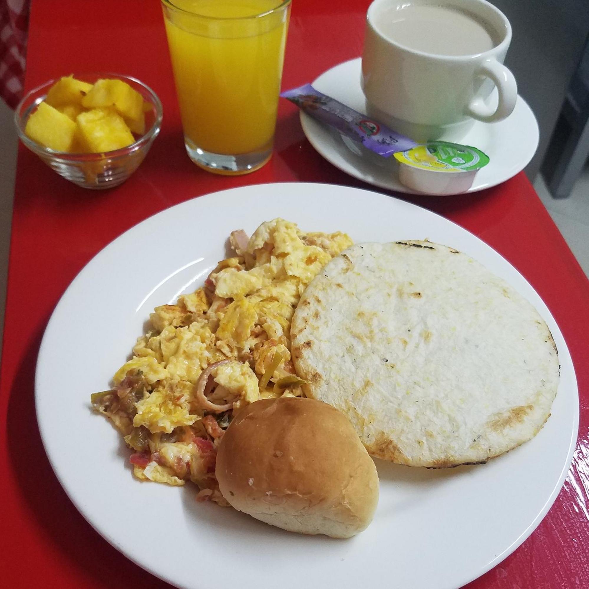 Hotel Quinta Avenida Medellín Pokoj fotografie
